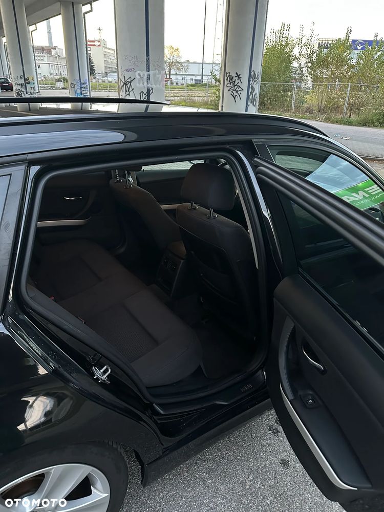BMW Seria 3 320d Eff.Dynamics - 23