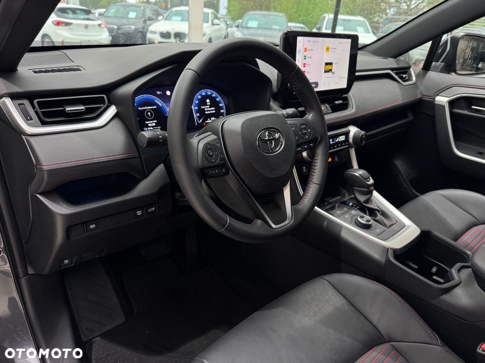 Toyota RAV4 - 8