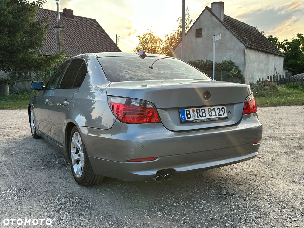 BMW Seria 5 525i - 9