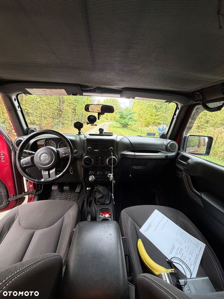 Jeep Wrangler - 23