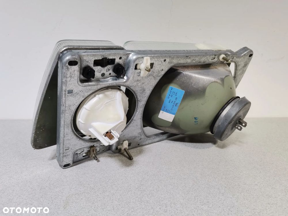Lampa Reflektor Prawy VOLKSWAGEN PASSAT B2 80-88 HELLA Oryginał - 6