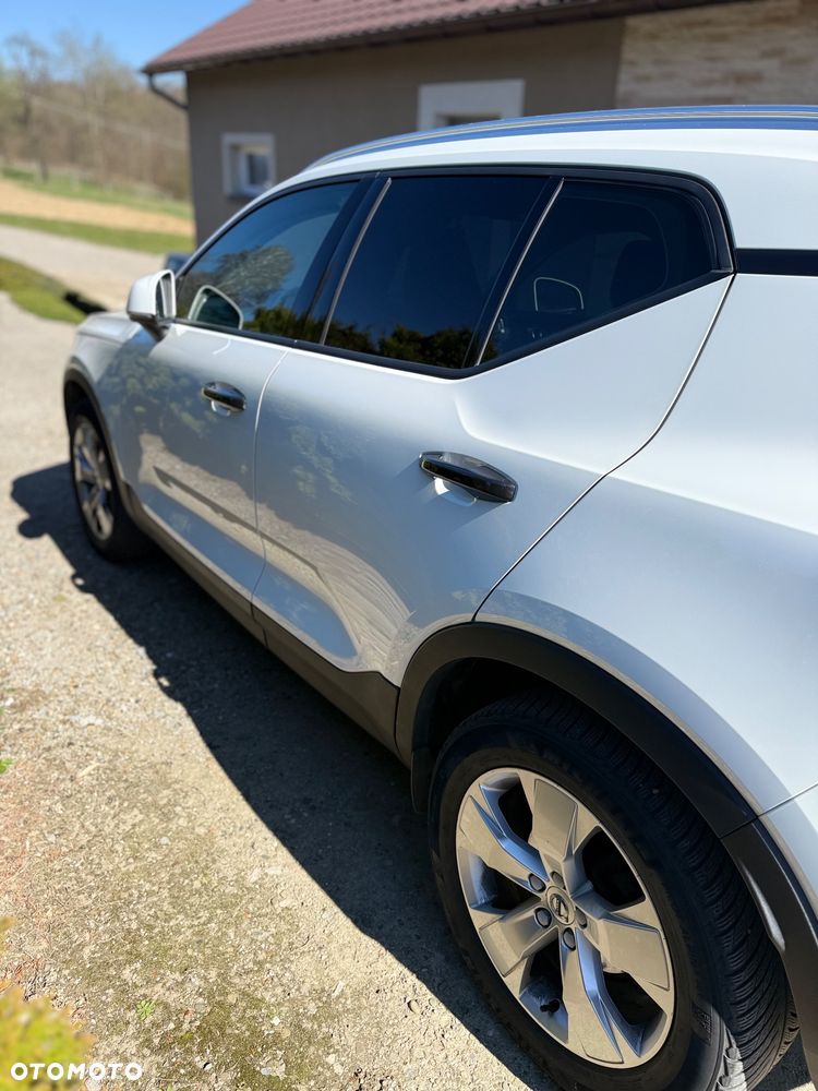 Volvo XC 40 T3 Momentum Pro - 5