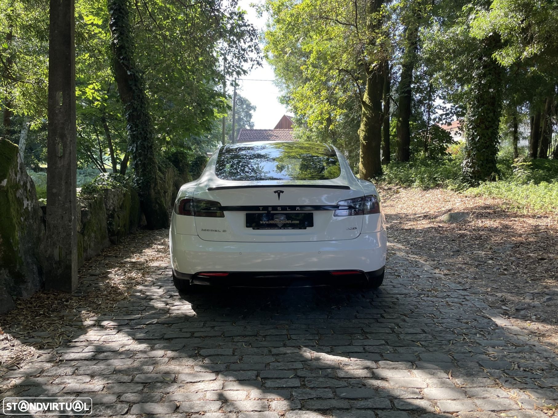Tesla Model S 90D - 5