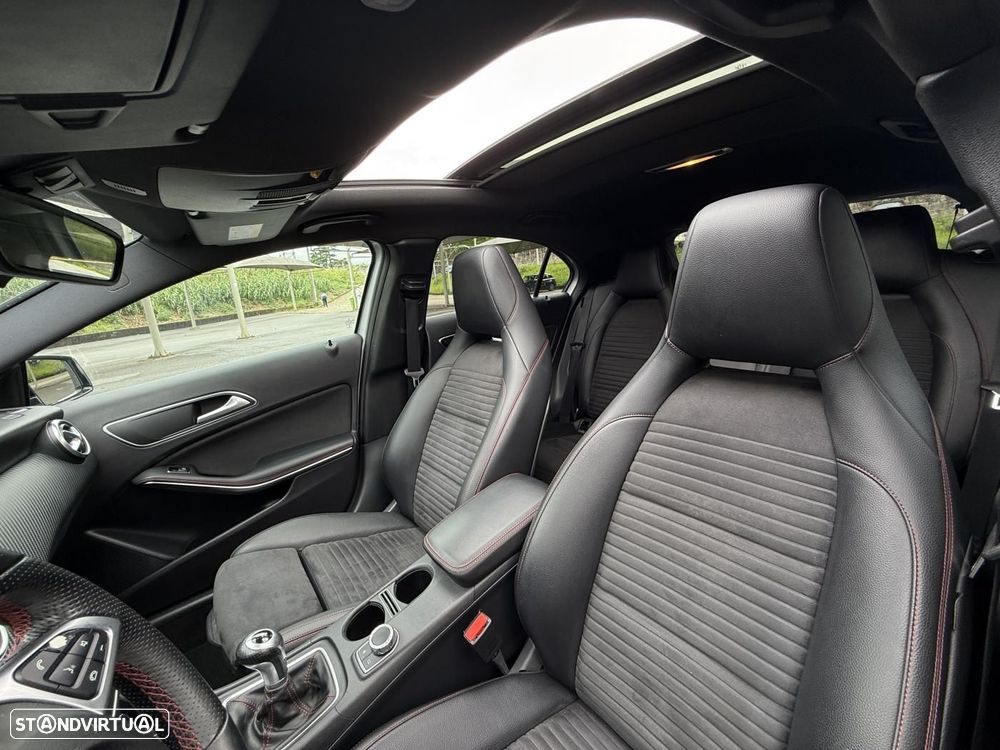 Mercedes-Benz A 180 d AMG Line - 22