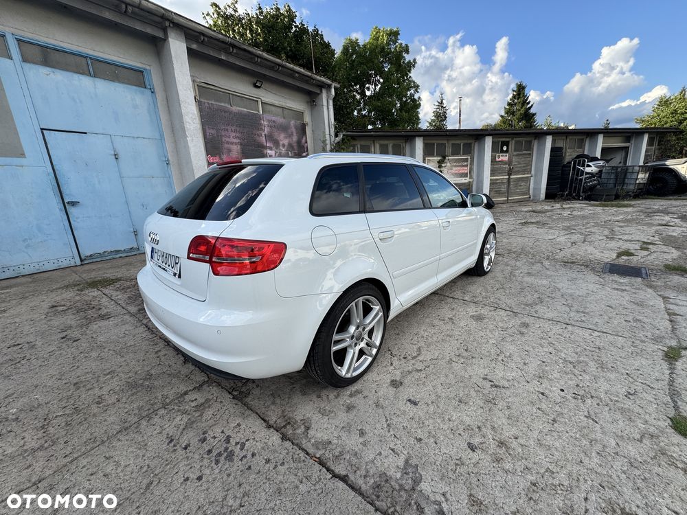 Audi A3 Sportback - 7