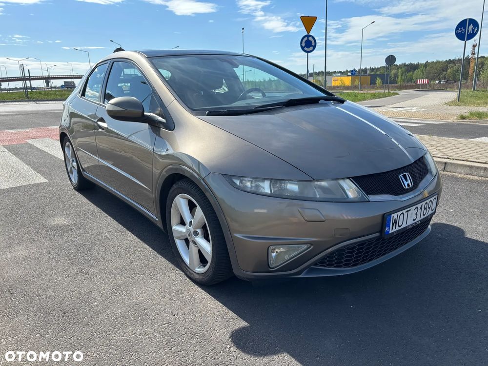 Honda Civic 1.8 Executive - 2