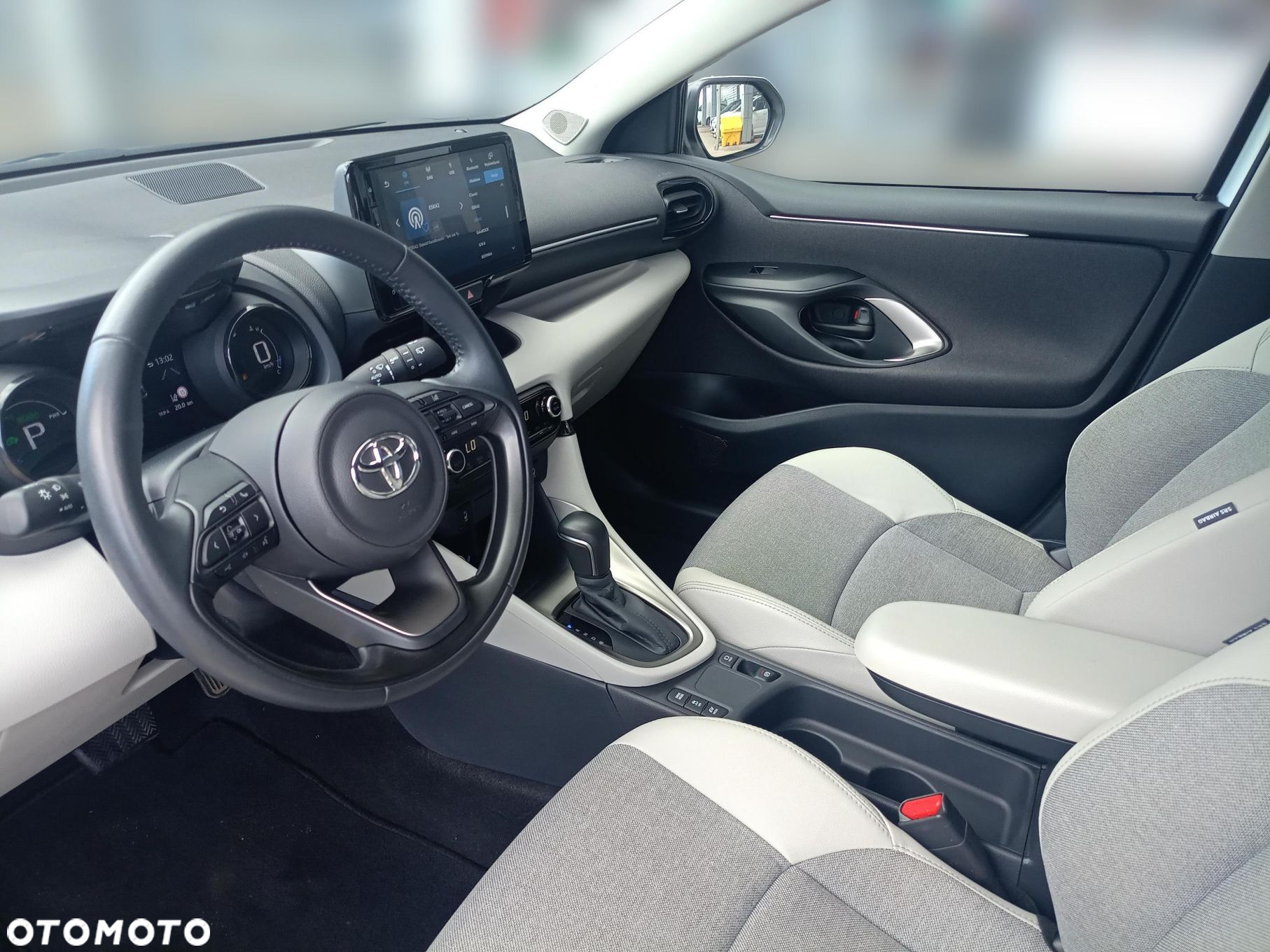 Toyota Yaris Hybrid 1.5 Executive - 13