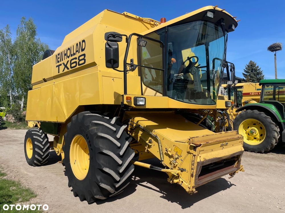New Holland TX 68 Plus - 5