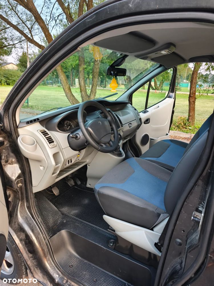 Renault Trafic - 11