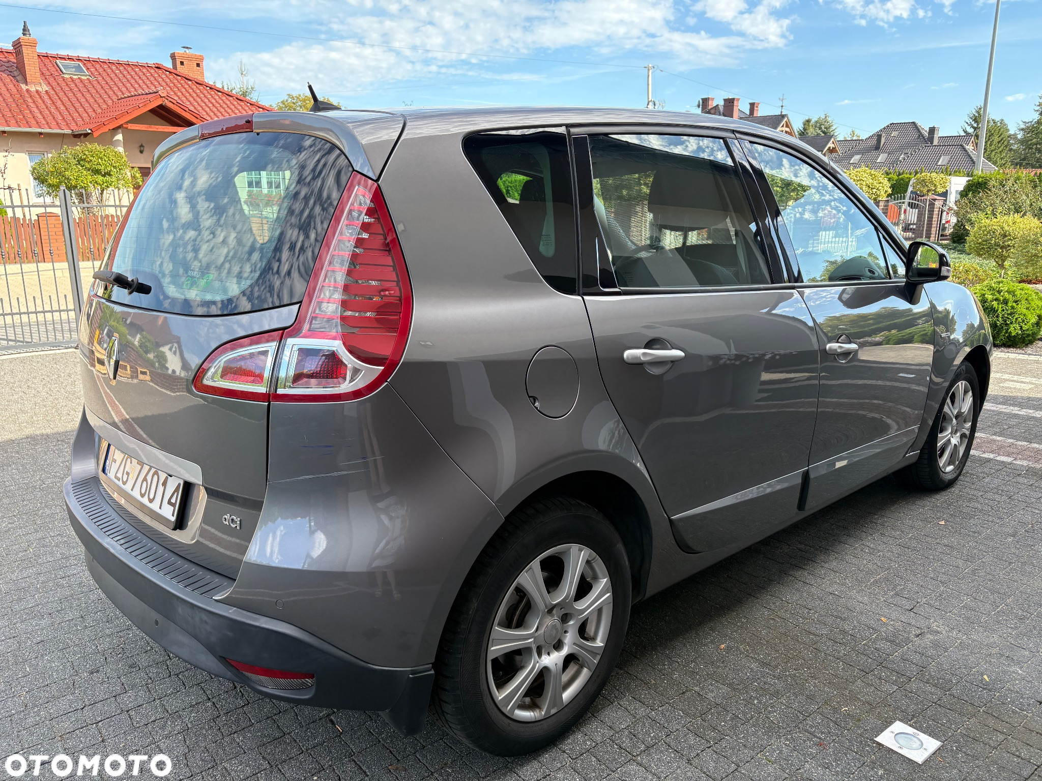 Renault Scenic 1.5 dCi Bose EDition EDC - 6