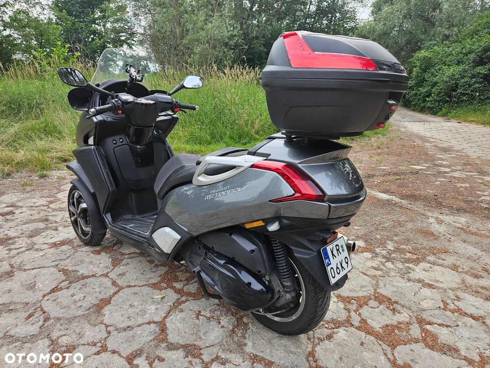 Peugeot Metropolis - 4