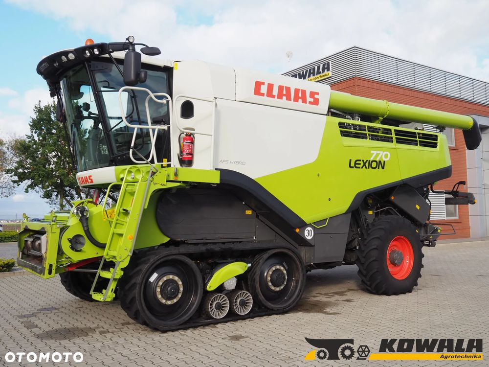 Claas Lexion 770TT 4WD + V1200 - 2