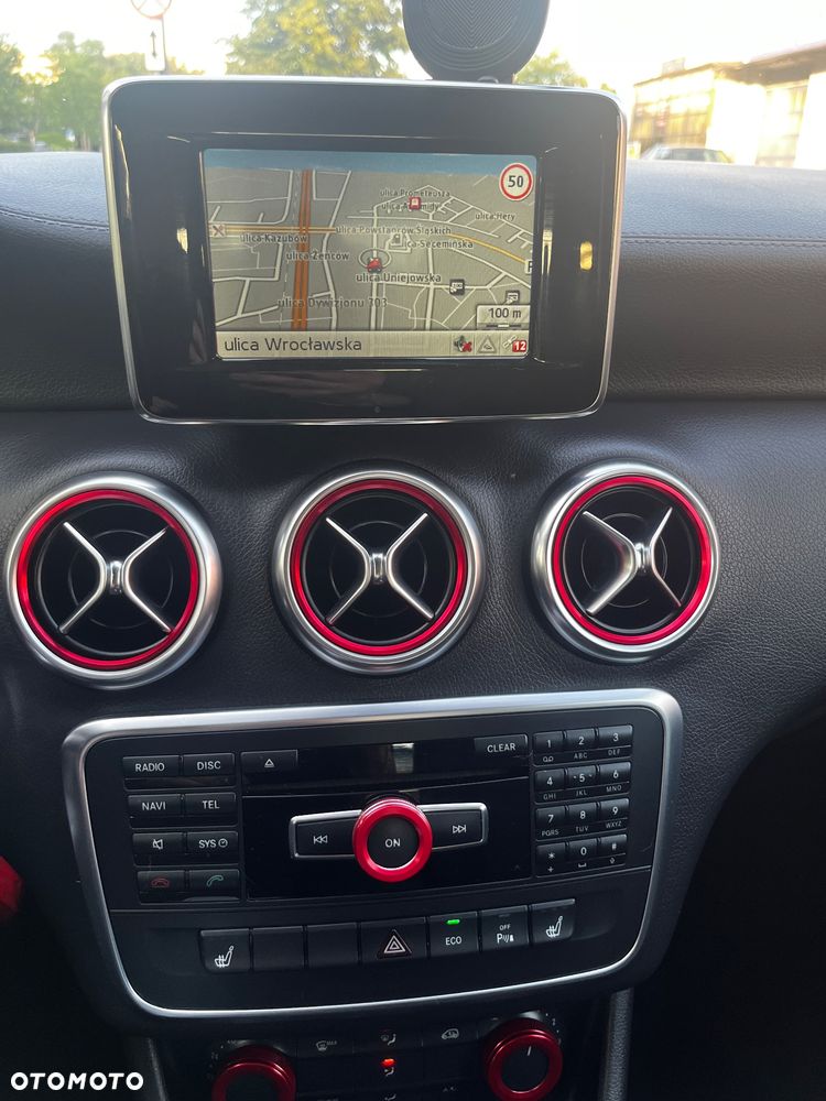 Mercedes-Benz Klasa A 180 (BlueEFFICIENCY) - 21