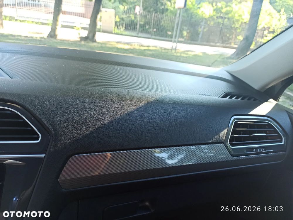 Volkswagen Tiguan Allspace - 17