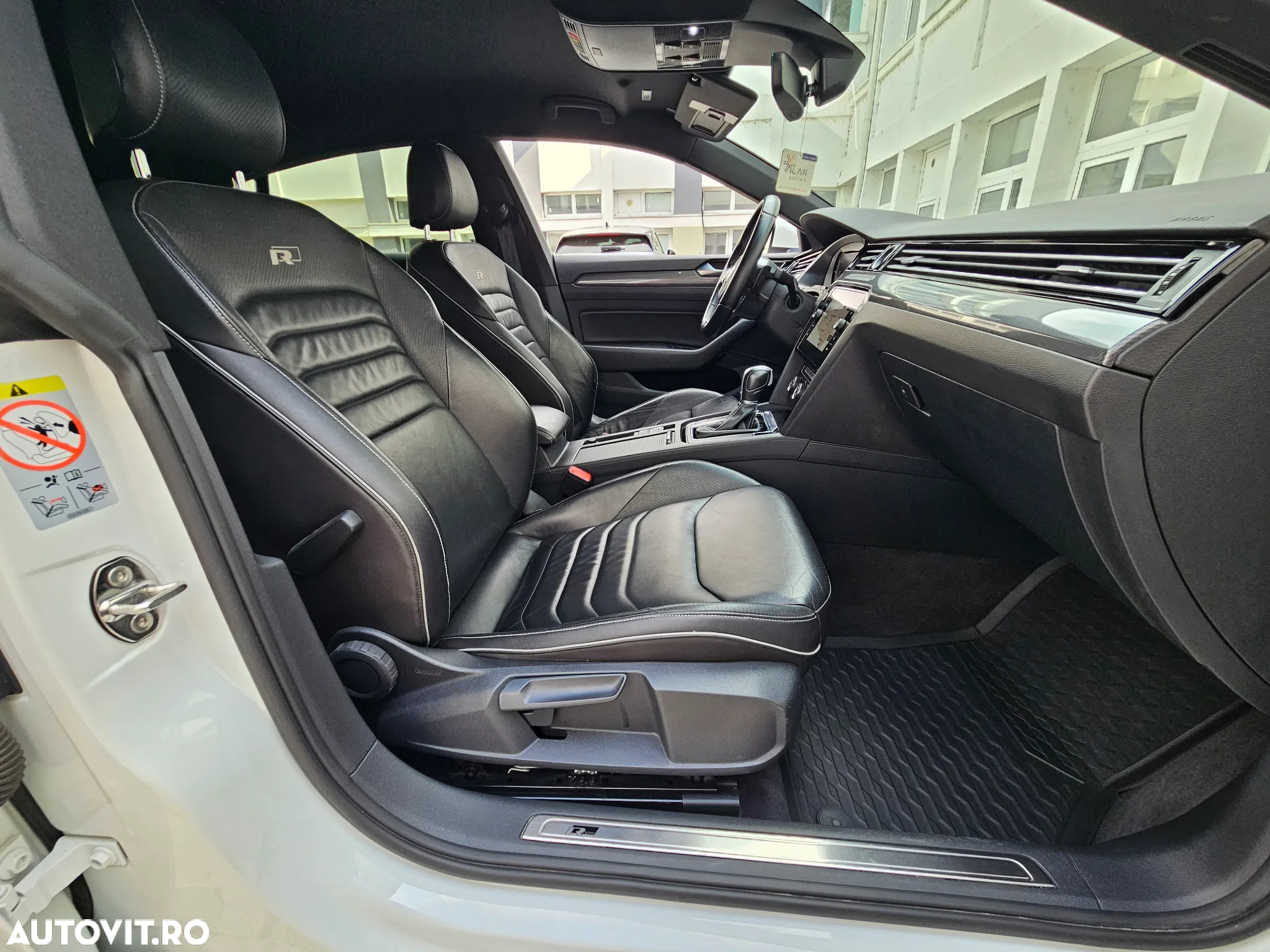 Volkswagen ARTEON 2.0 TDI DSG R-Line - 17