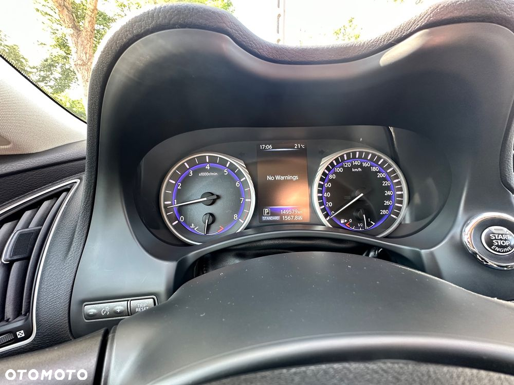 Infiniti Q50 2.0t Sport Sound Studio by Bose - 17