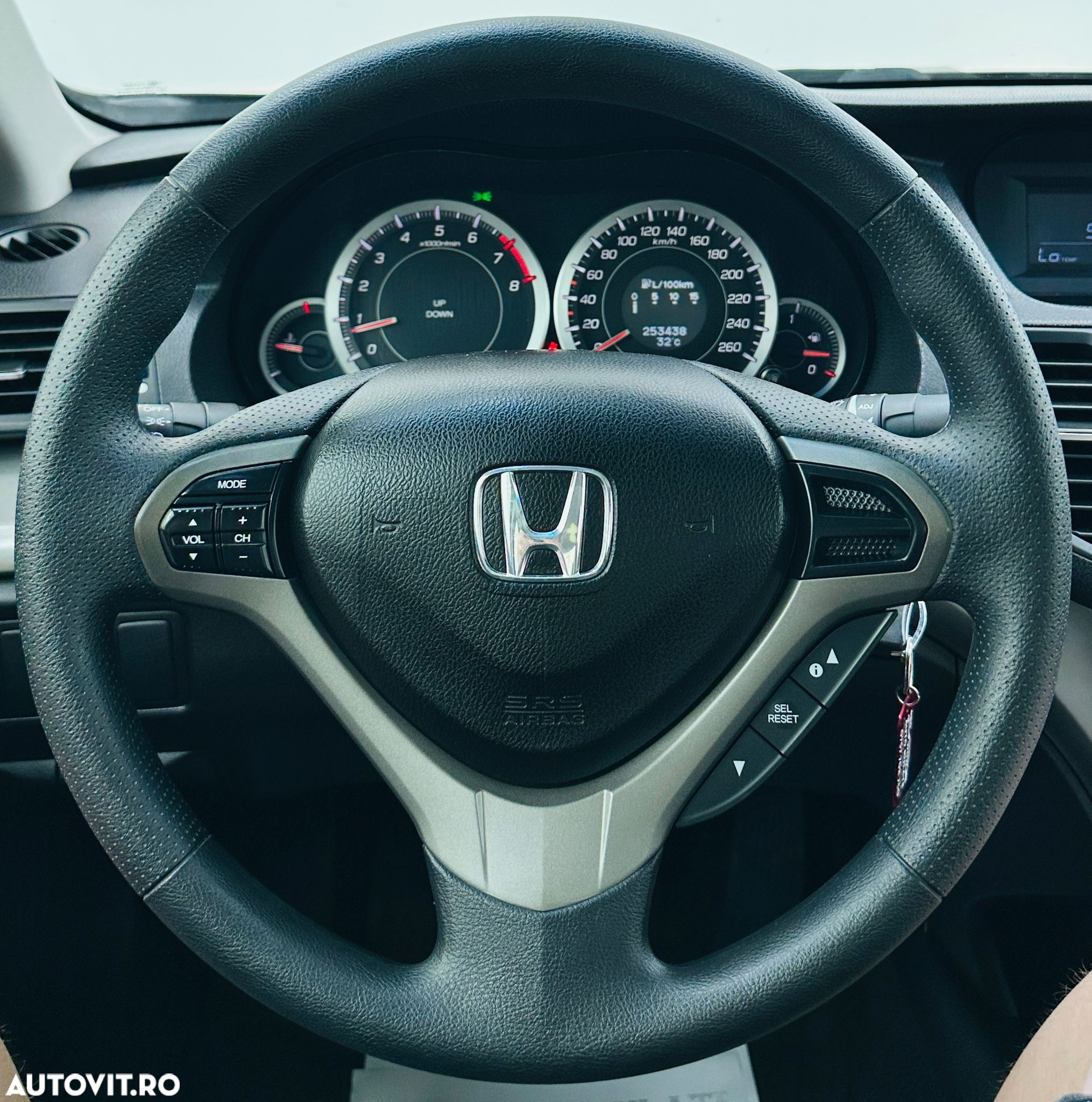 Honda Accord - 34
