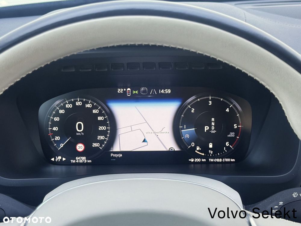 Volvo XC 90 - 12