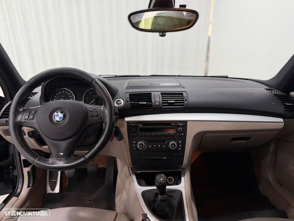 BMW 118 d Pack M - 8
