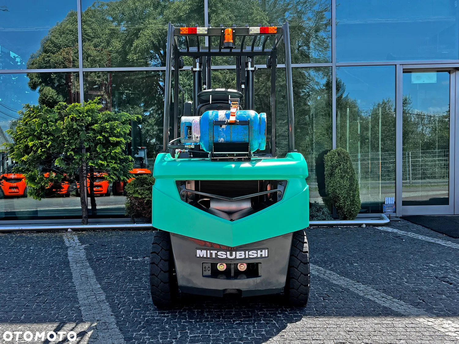 Mitsubishi FG30N Grendia - 6