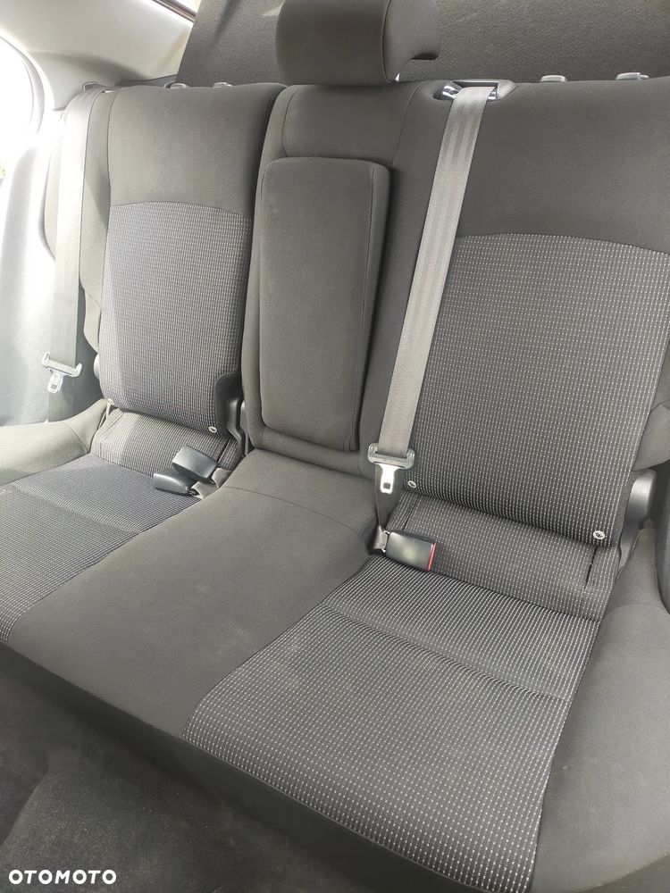 Mitsubishi Lancer 1.8 Intense - 21