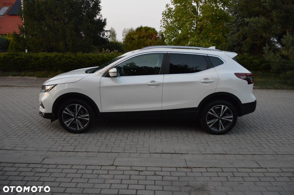 Nissan Qashqai 1.3 DIG-T TEKNA - 16