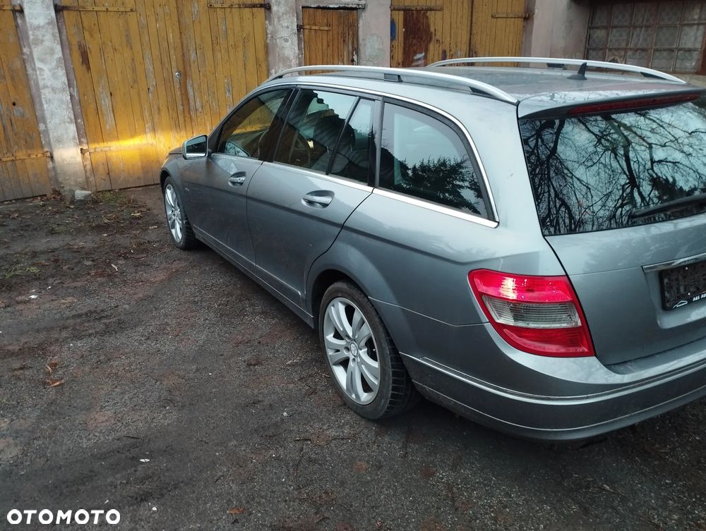 Mercedes-Benz Klasa C 180 Kompressor BlueEFFICIENCY Avantgarde - 11