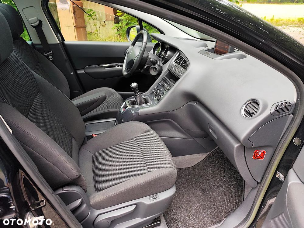 Peugeot 5008 HDI FAP 150 Family Plus - 26