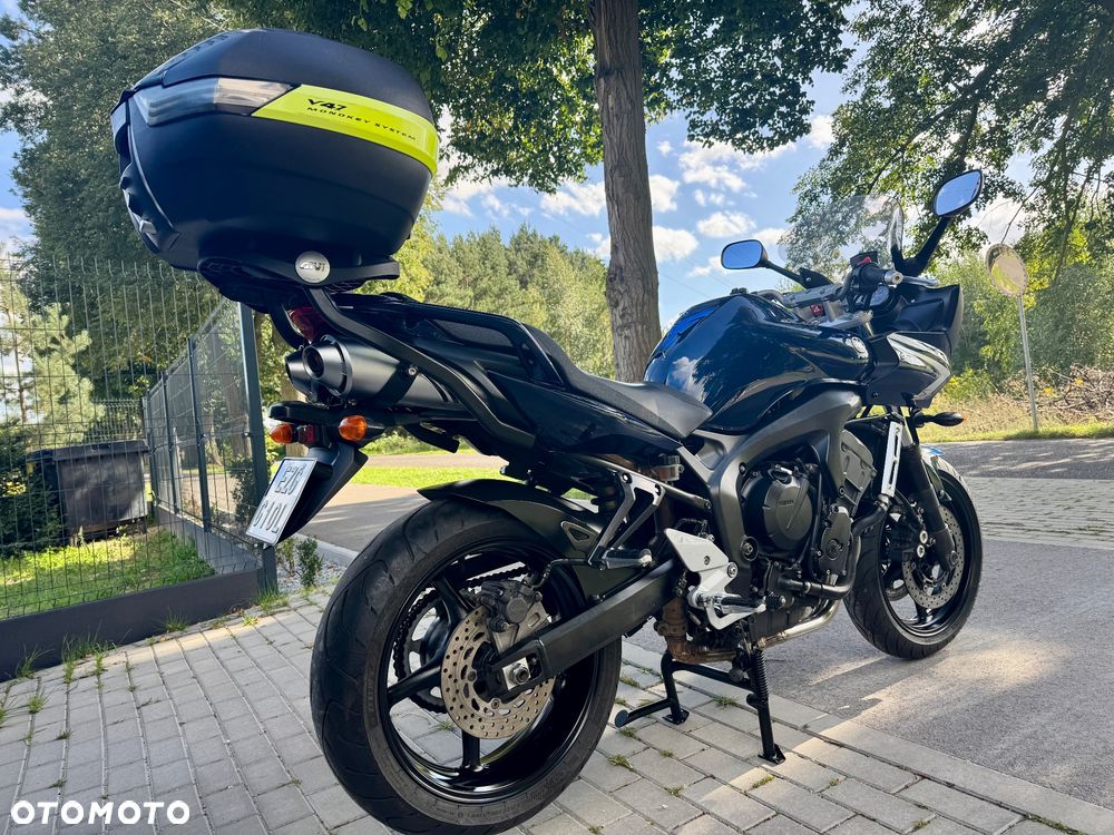 Yamaha FZ6 - 3