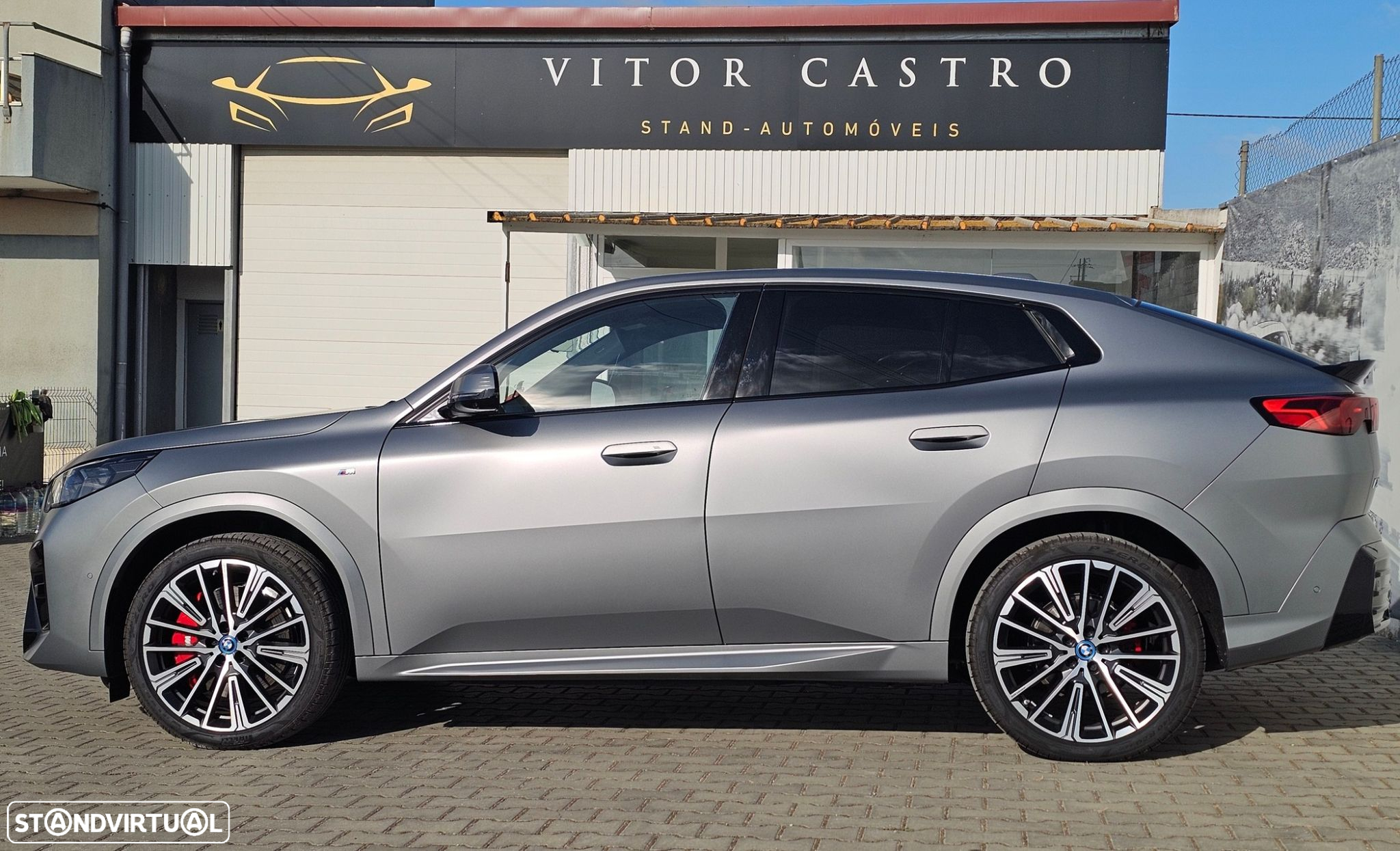 BMW iX2 eDrive20 Pack Desportivo M Pro - 4