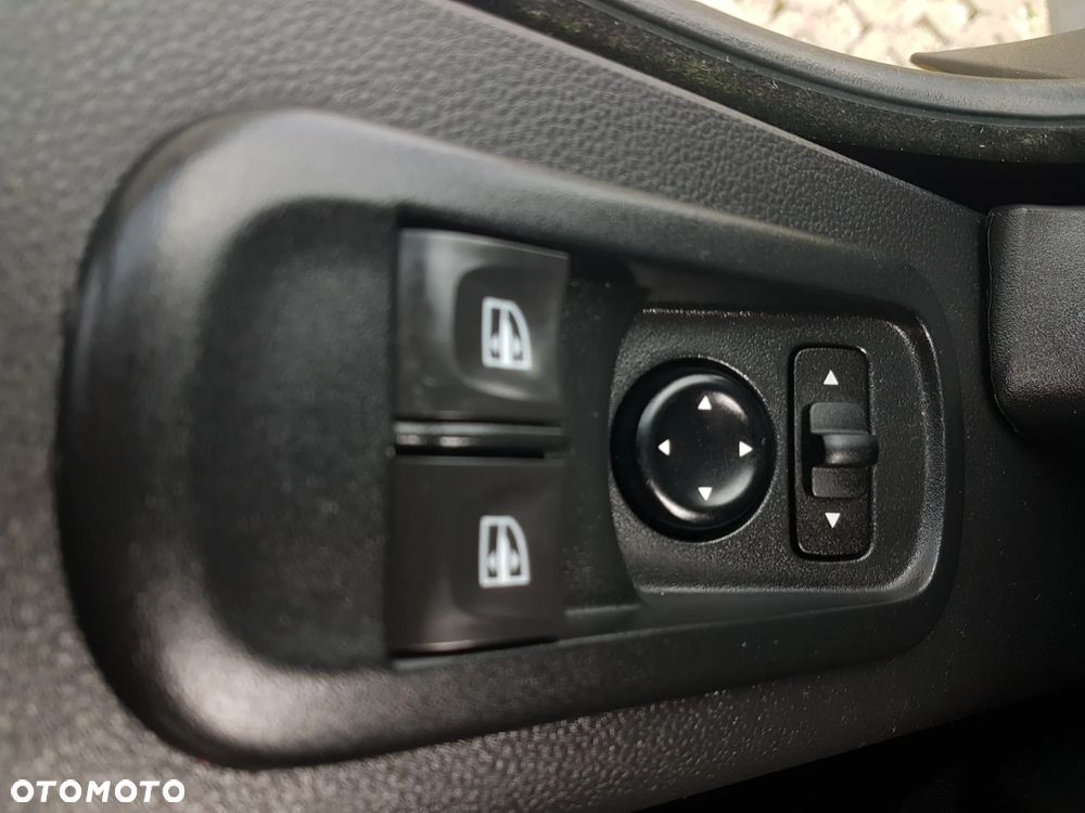 Renault MASTER KONTENER 8EP 4,22x2,23x2,22 KLIMA KRAJOWY MANUAL  6-BIEGÓW - 8