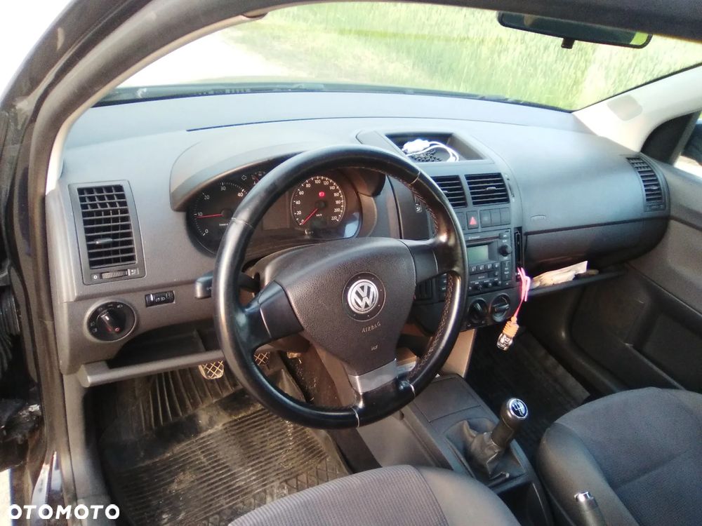 Volkswagen Polo ver-1-4-tdi-trendline - 7