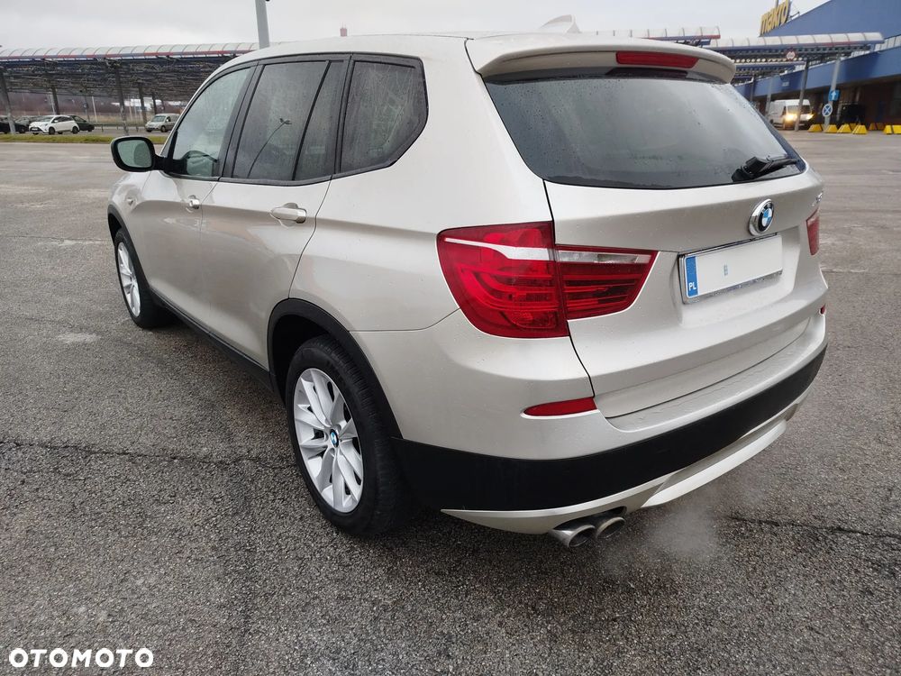 BMW X3 xDrive28i - 2