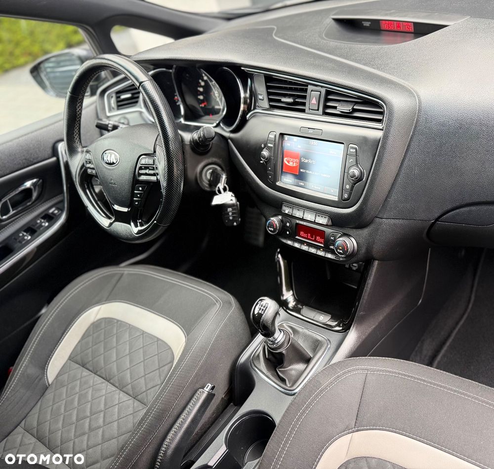 Kia Ceed 1.6 CRDi 136 ISG GT Line - 20