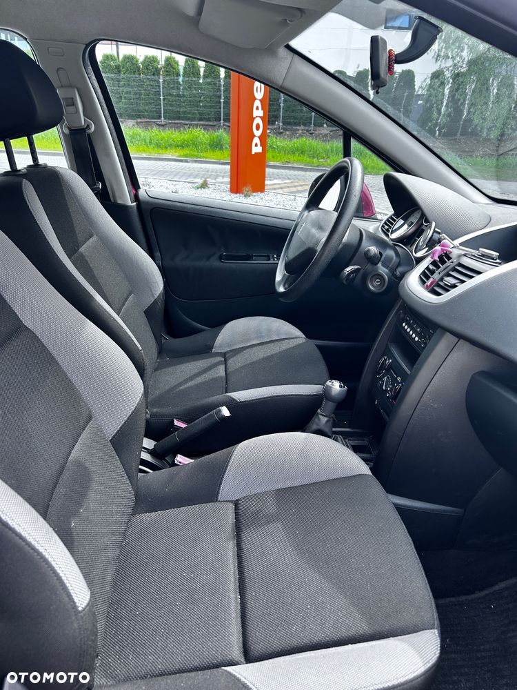 Peugeot 207 1.4 16V Trendy - 14