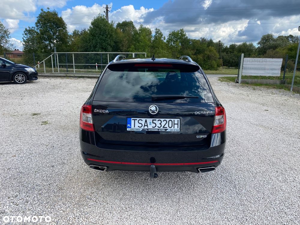 Skoda Octavia 2.0 TDI DSG RS - 25
