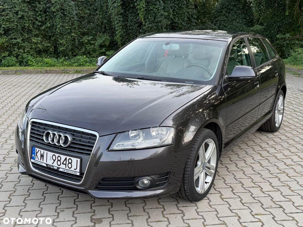 Audi A3 Sportback 1.6 Ambiente - 2