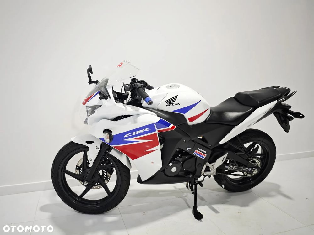 Honda CBR - 9