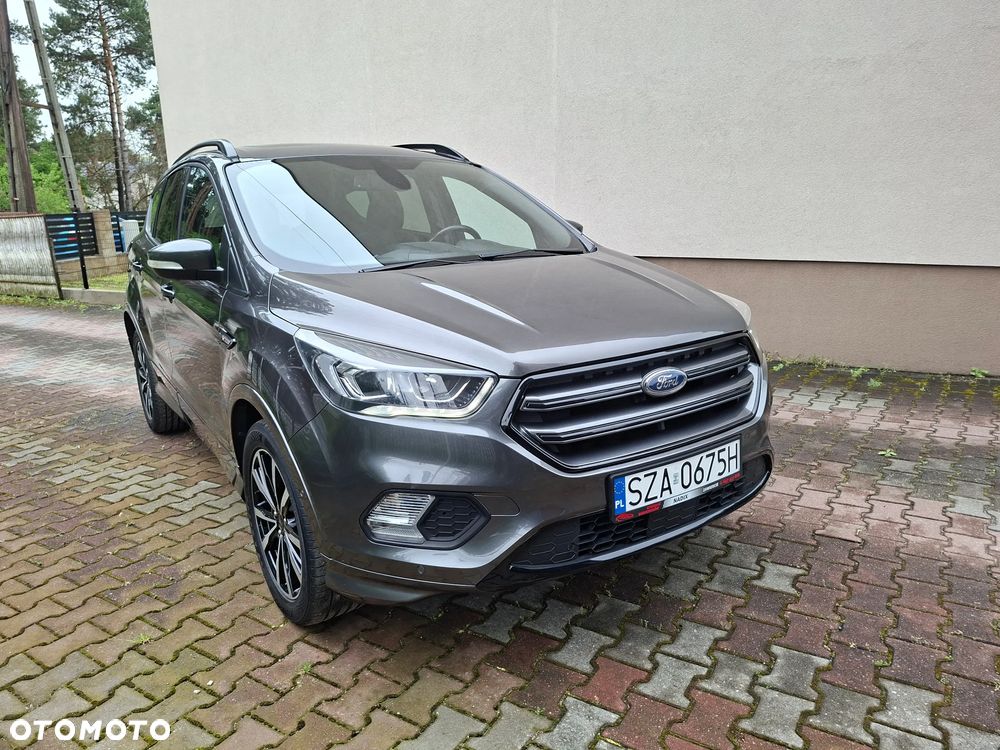 Ford Kuga 1.5 EcoBoost 2x4 ST-Line - 11