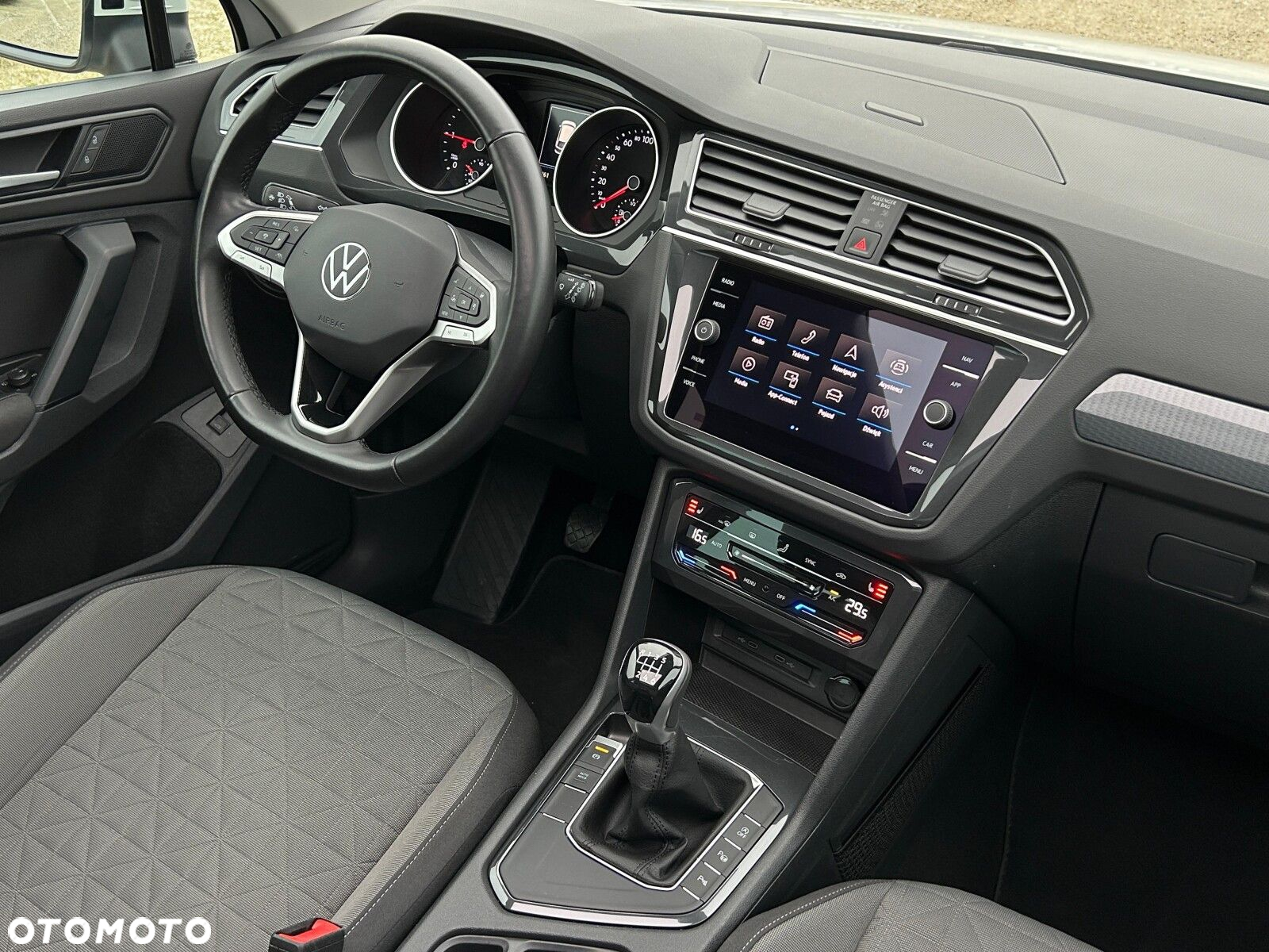 Volkswagen Tiguan 2.0 TDI SCR Life - 18