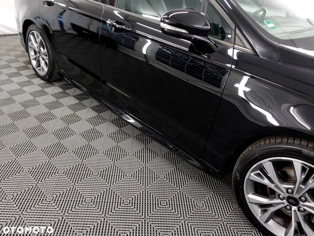 Ford Mondeo 2.0 TDCi ST-Line - 25