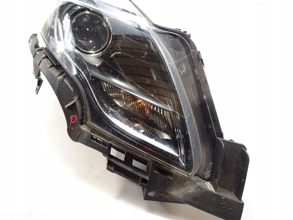 lampa prawy przód opel zafira c anglik - 2