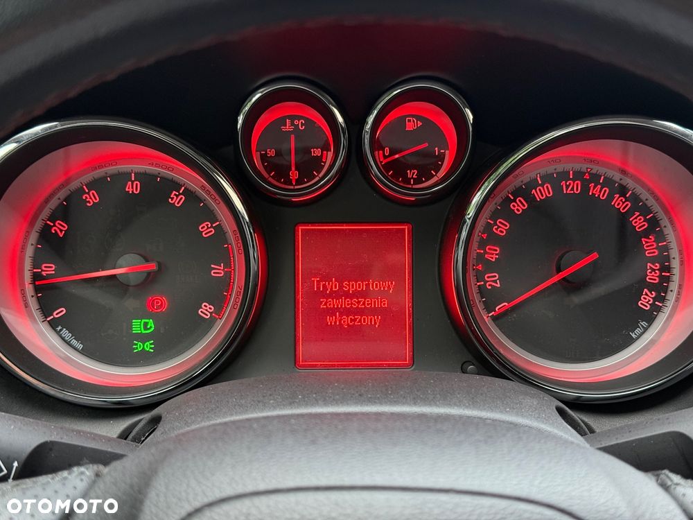 Opel Astra 1.6 Turbo Sport - 29