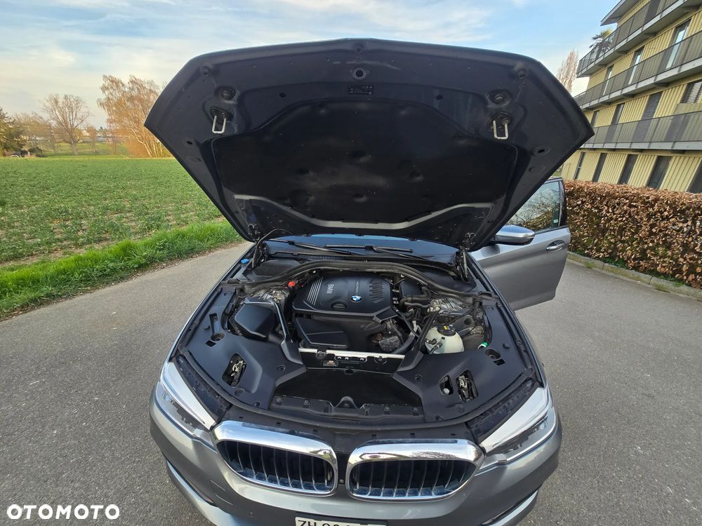 BMW Seria 5 520d xDrive Sport Line - 18