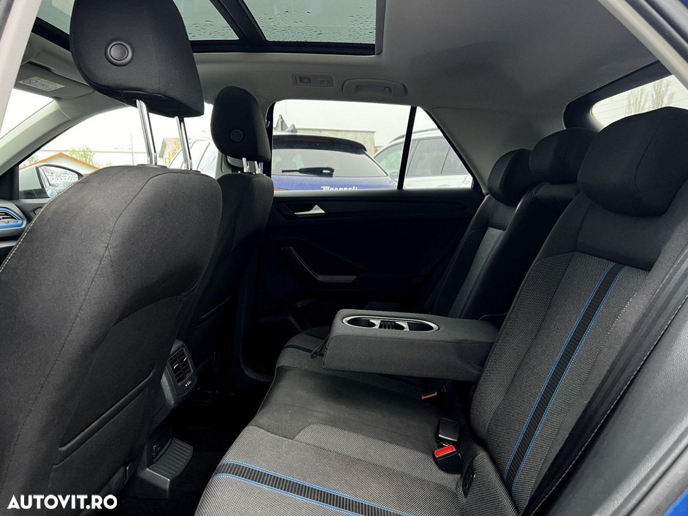 Volkswagen T-Roc - 37