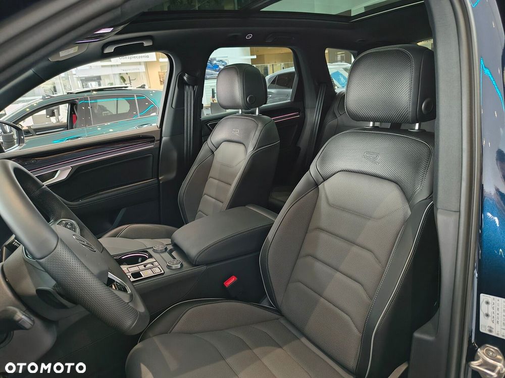 Volkswagen Touareg - 12