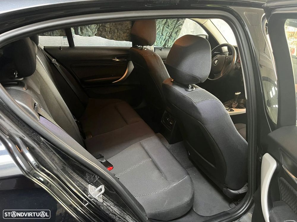 BMW 116 d EfficientDynamics - 12