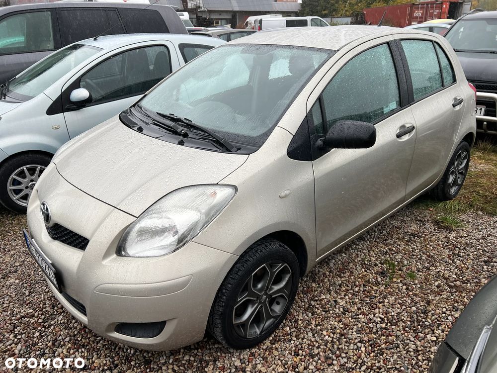 Toyota Yaris 1.0 Luna A/C - 1