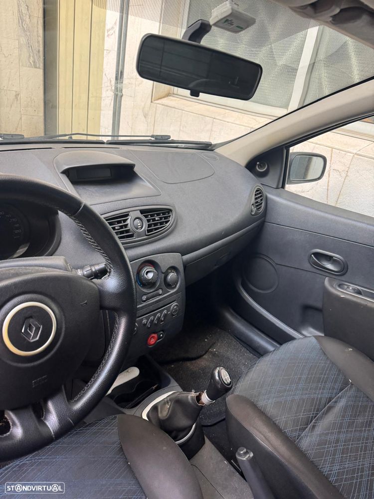 Renault Clio 1.5 dCi Pack - 11
