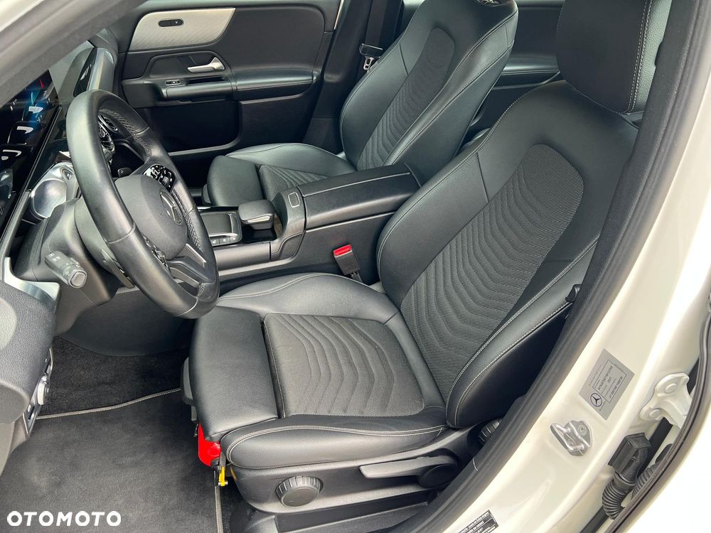 Mercedes-Benz GLB 200 Style 7G-DCT - 11